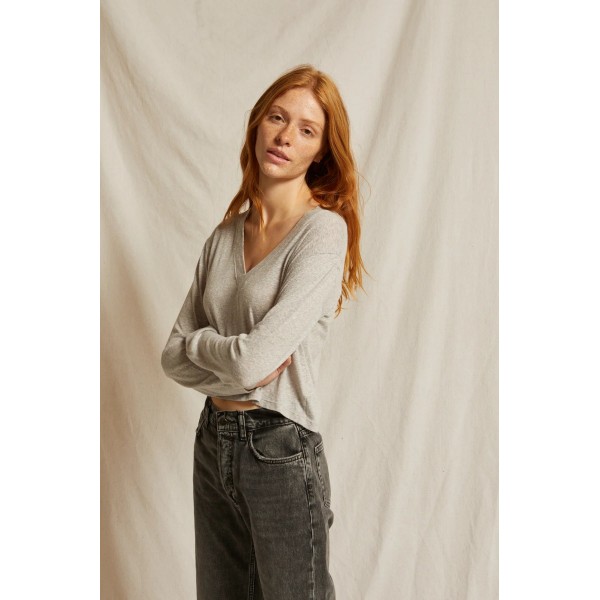 Fiona V Neck Tee Fiona V Neck Tee